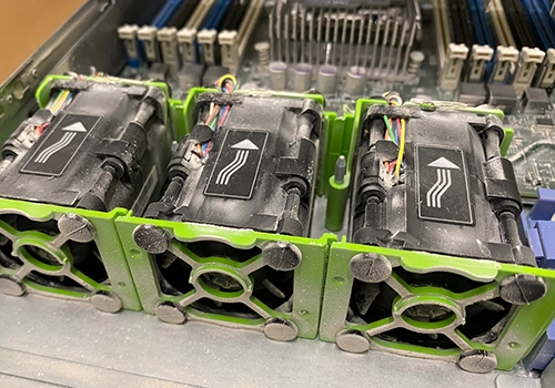 Disaster Recovery Reinigung - Staub im Serverraum entfernen