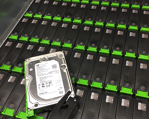 Server Storages Datenspeicher Festplatten